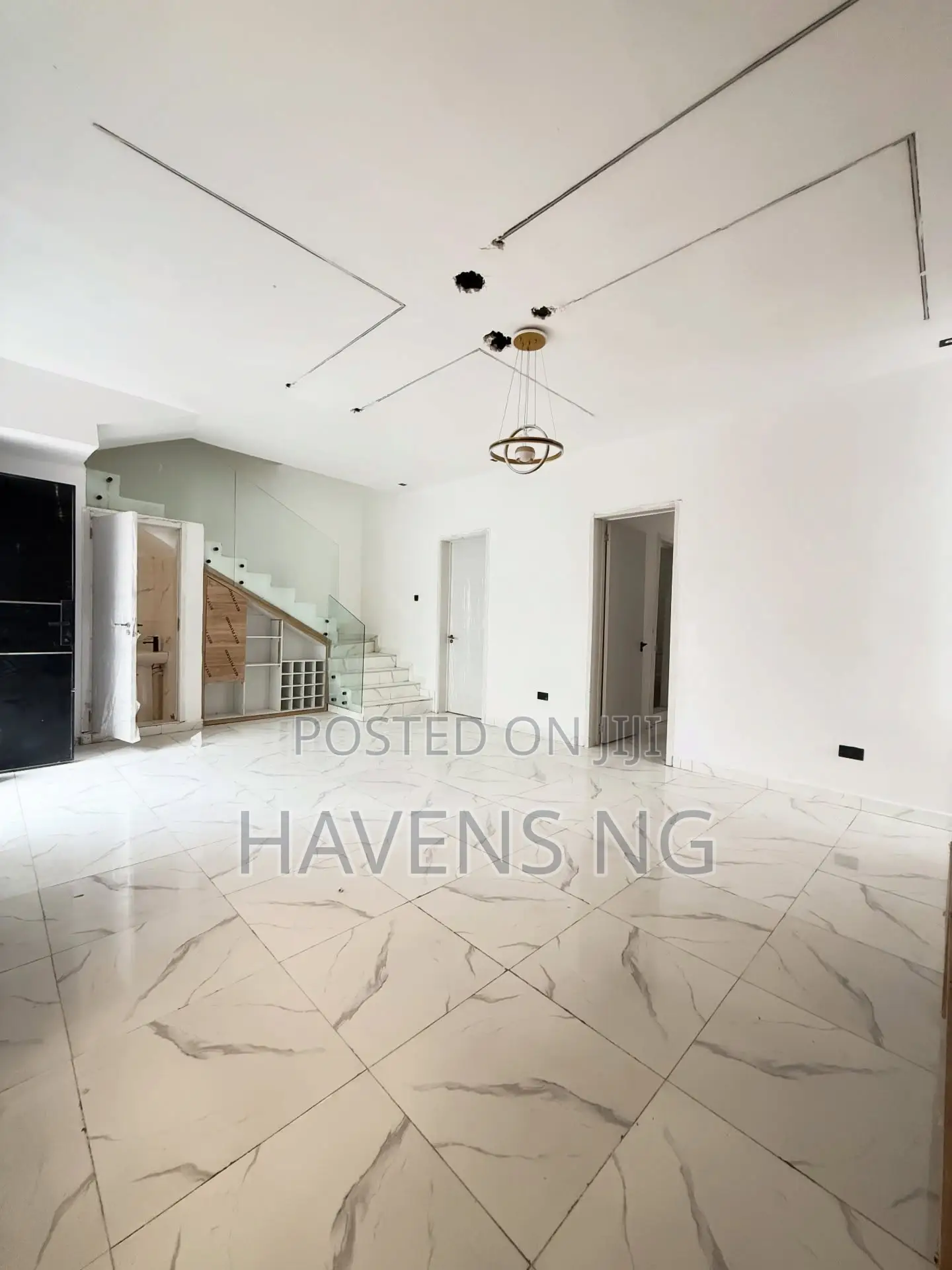4bdrm Duplex in Ikota for sale in Ikota