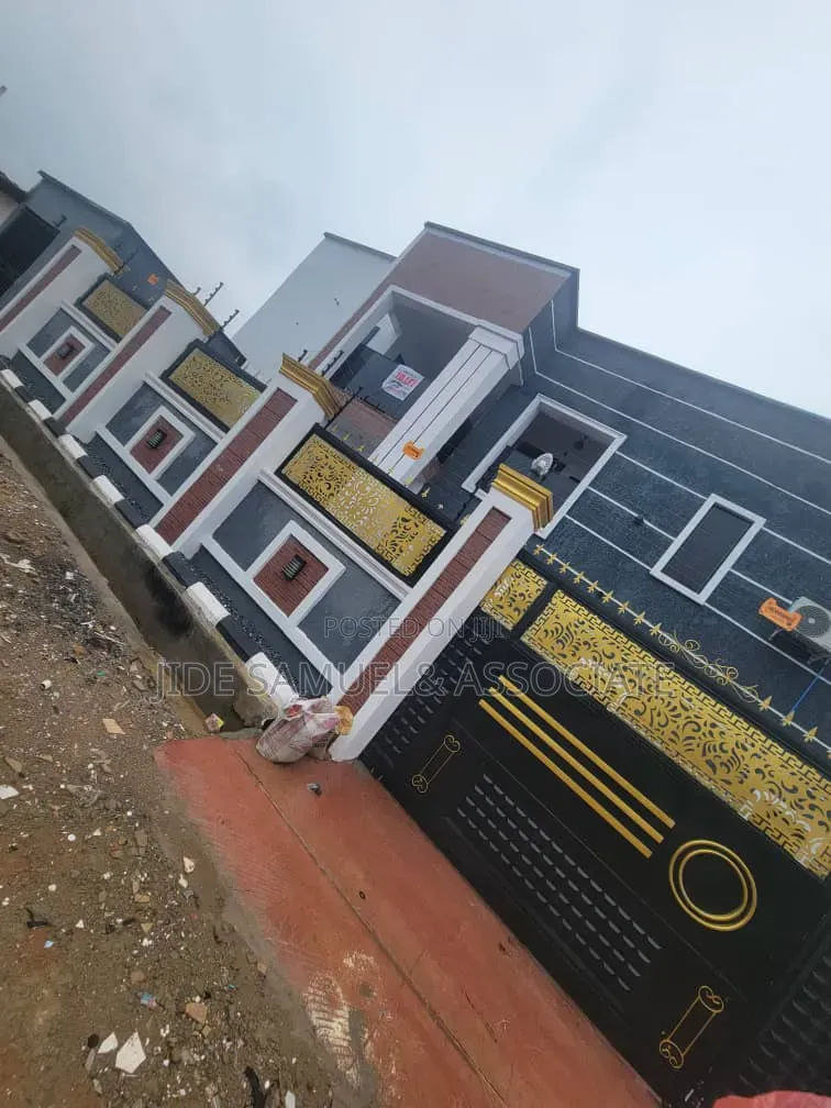 Furnished 2bdrm Block of Flats in Ayobo for rent in Ayobo