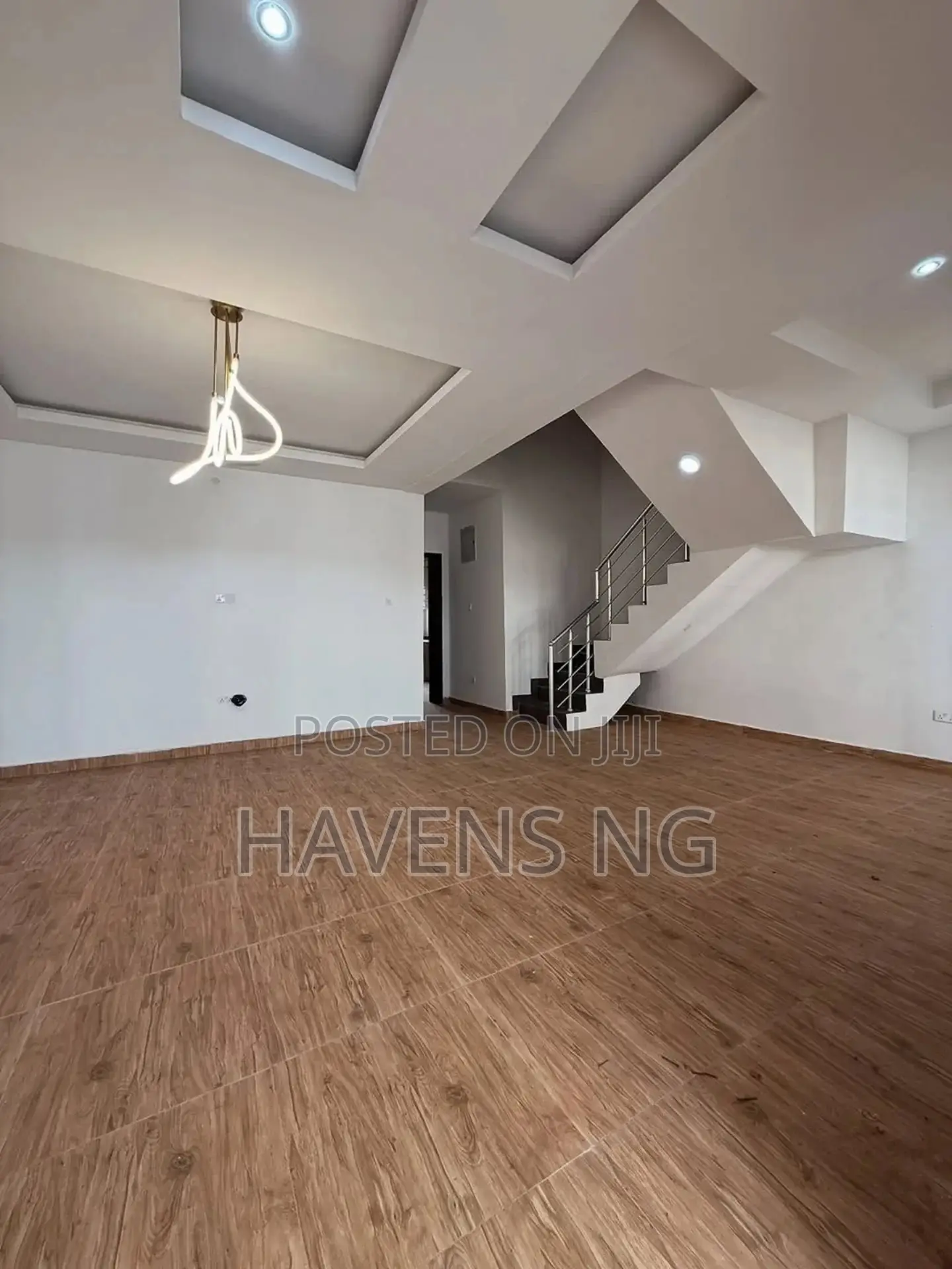 4bdrm Townhouse/Terrace In Lekki Phase 2 For Sale in Lekki Phase 2