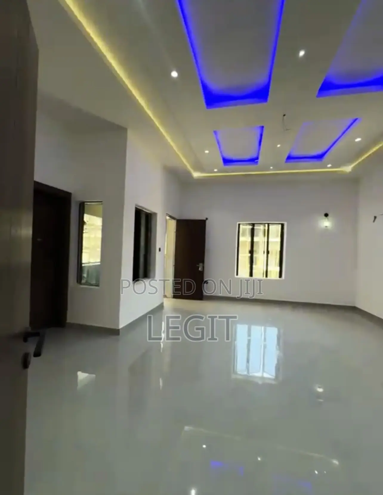 5 Bedroom Flat Semidetached in Durumi