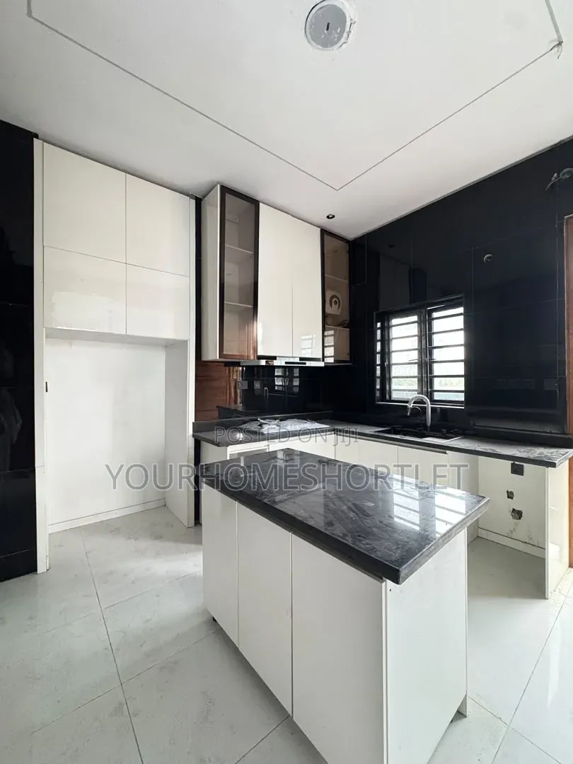 Stunning 4 Bedroom Detached Duplex With Bq in Ikota