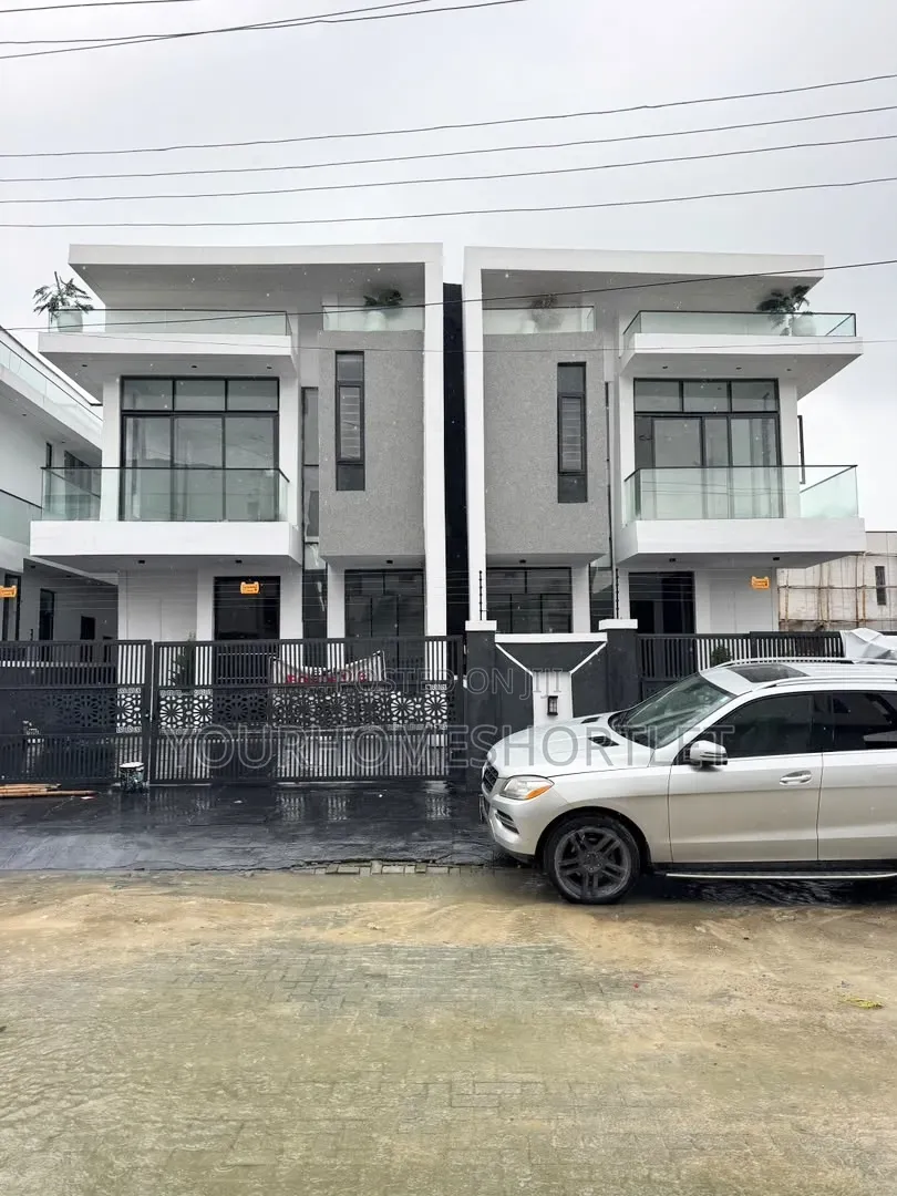 Stunning 4 Bedroom Detached Duplex With Bq in Ikota