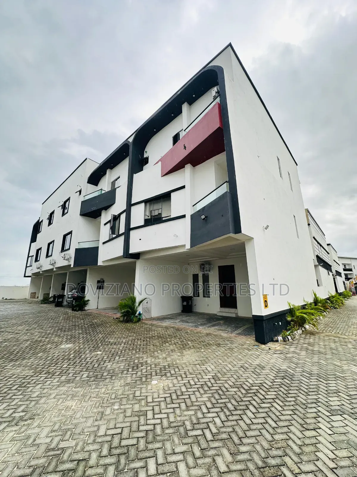 2bdrm Duplex in Ikota for rent in Ikota