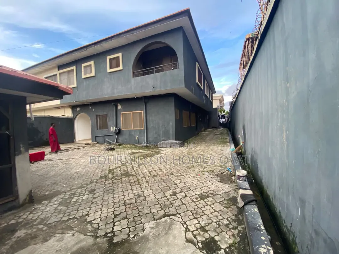 5bdrm Duplex in Lekki Phase 1 for rent in Lekki Phase 1