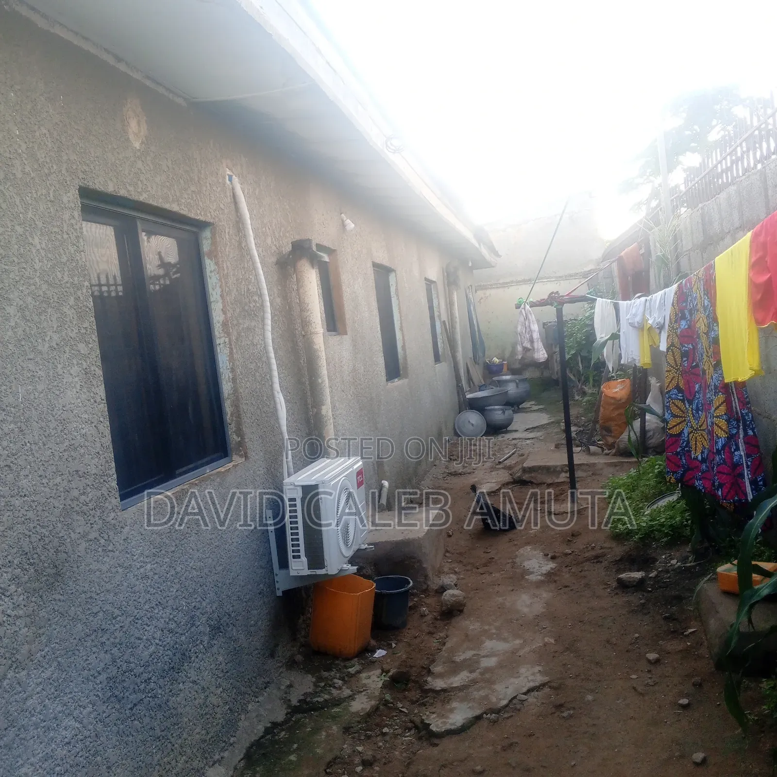 4bdrm Bungalow in Nyanya Along General for sale in Nyanya