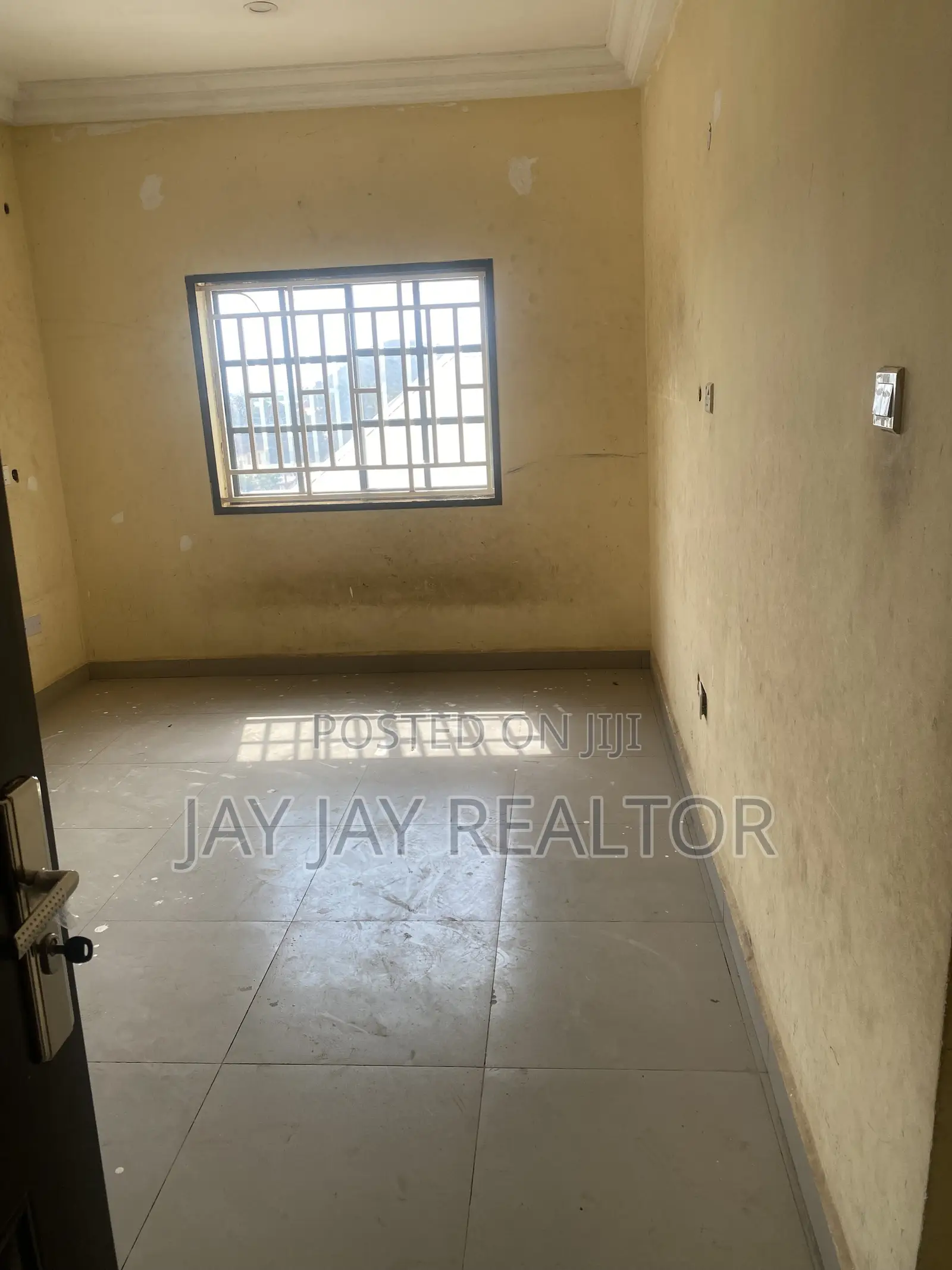 Furnished 3bdrm Block of Flats in Durumi for rent in Durumi
