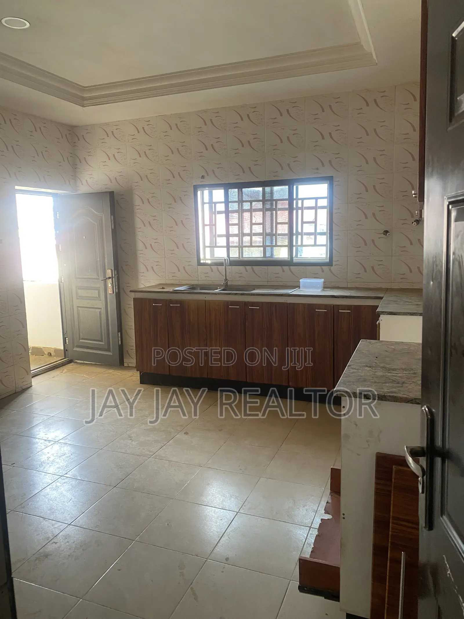 Furnished 3bdrm Block of Flats in Durumi for rent in Durumi