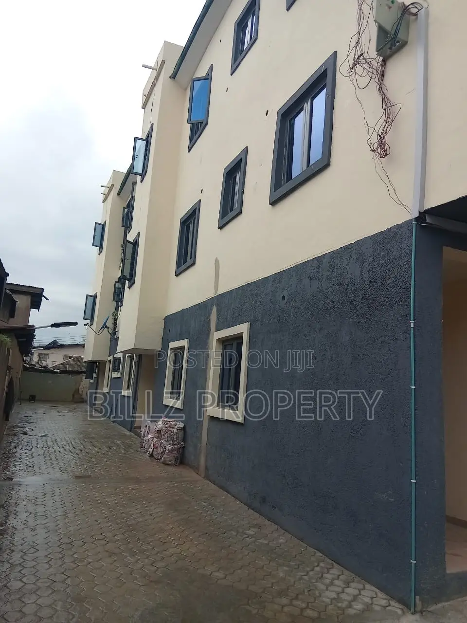 Mini Flat in Akilo Road, Agege for rent in Agege
