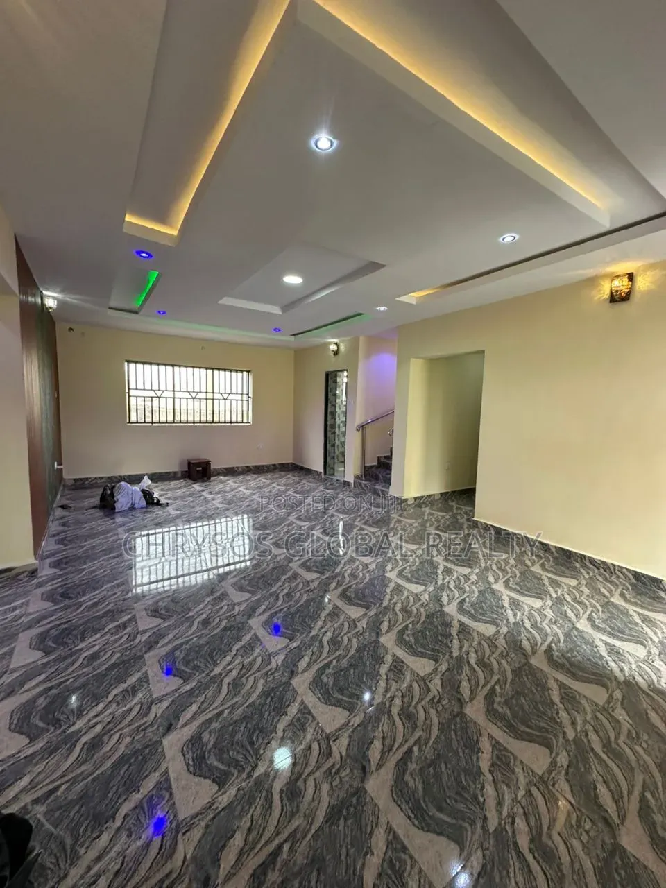 3bdrm Duplex in Okebadan Estate, for rent in Akobo