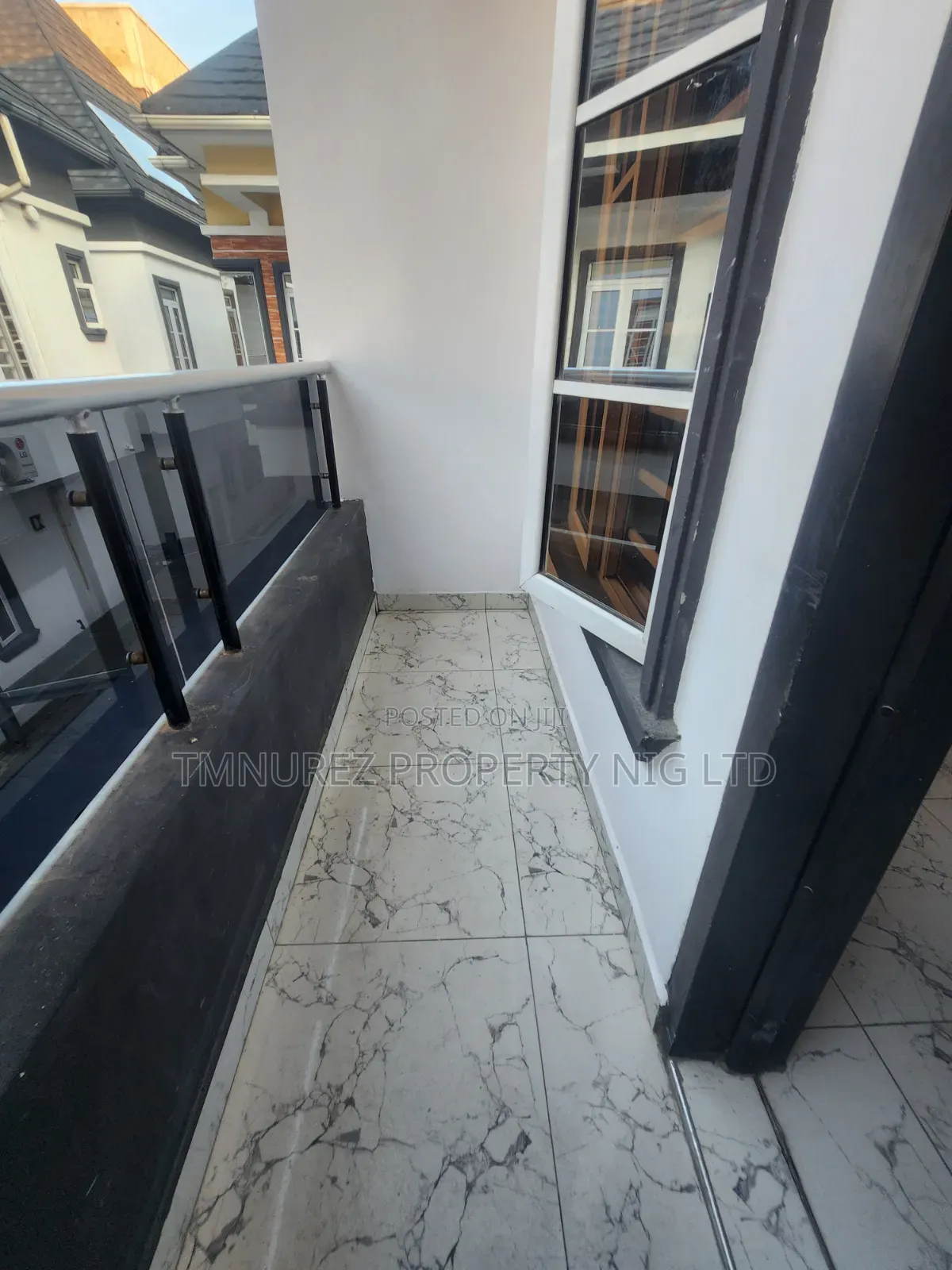 Mini Flat in Ikota for rent in Ikota