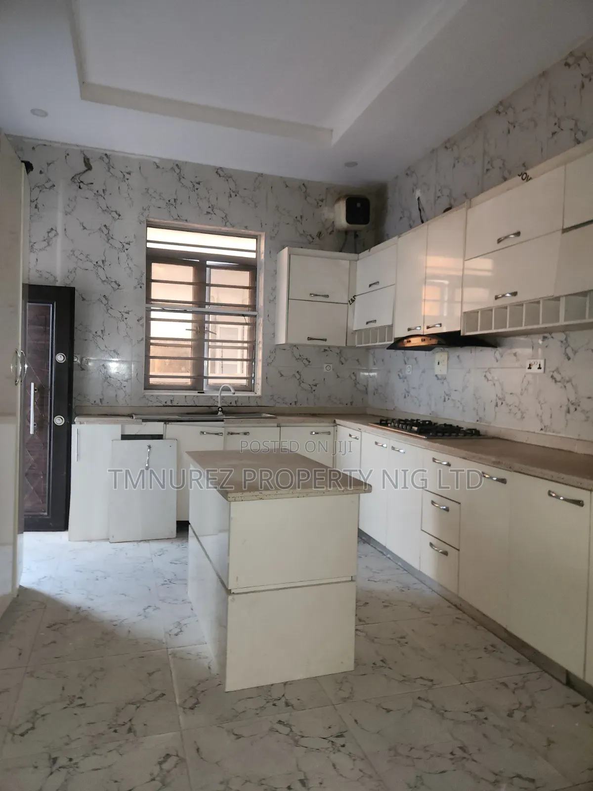 Studio Apartment in Ikota for rent in Ikota