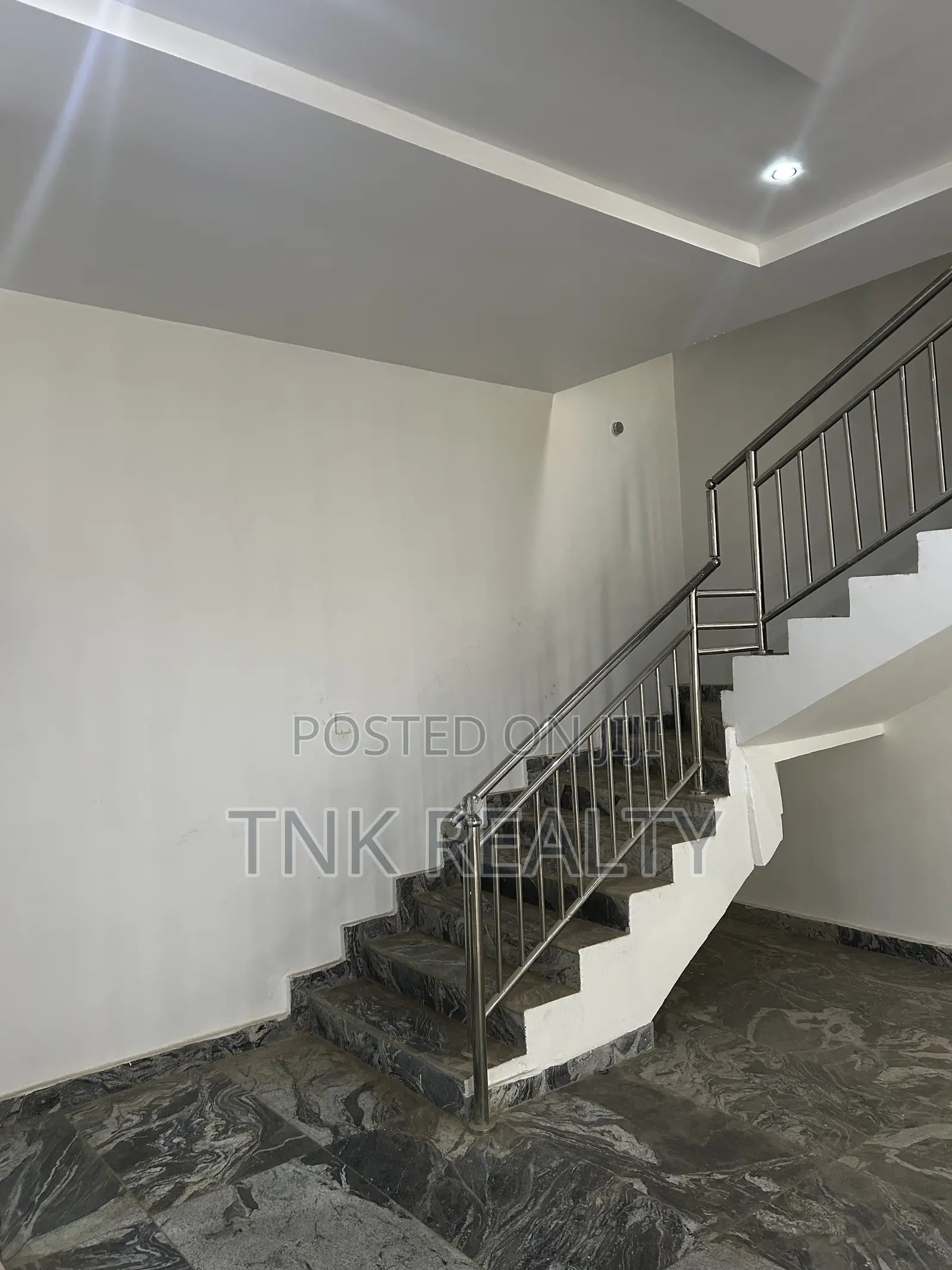 Furnished 5bdrm Townhouse/Terrace in Mabushi for sale in Mabushi