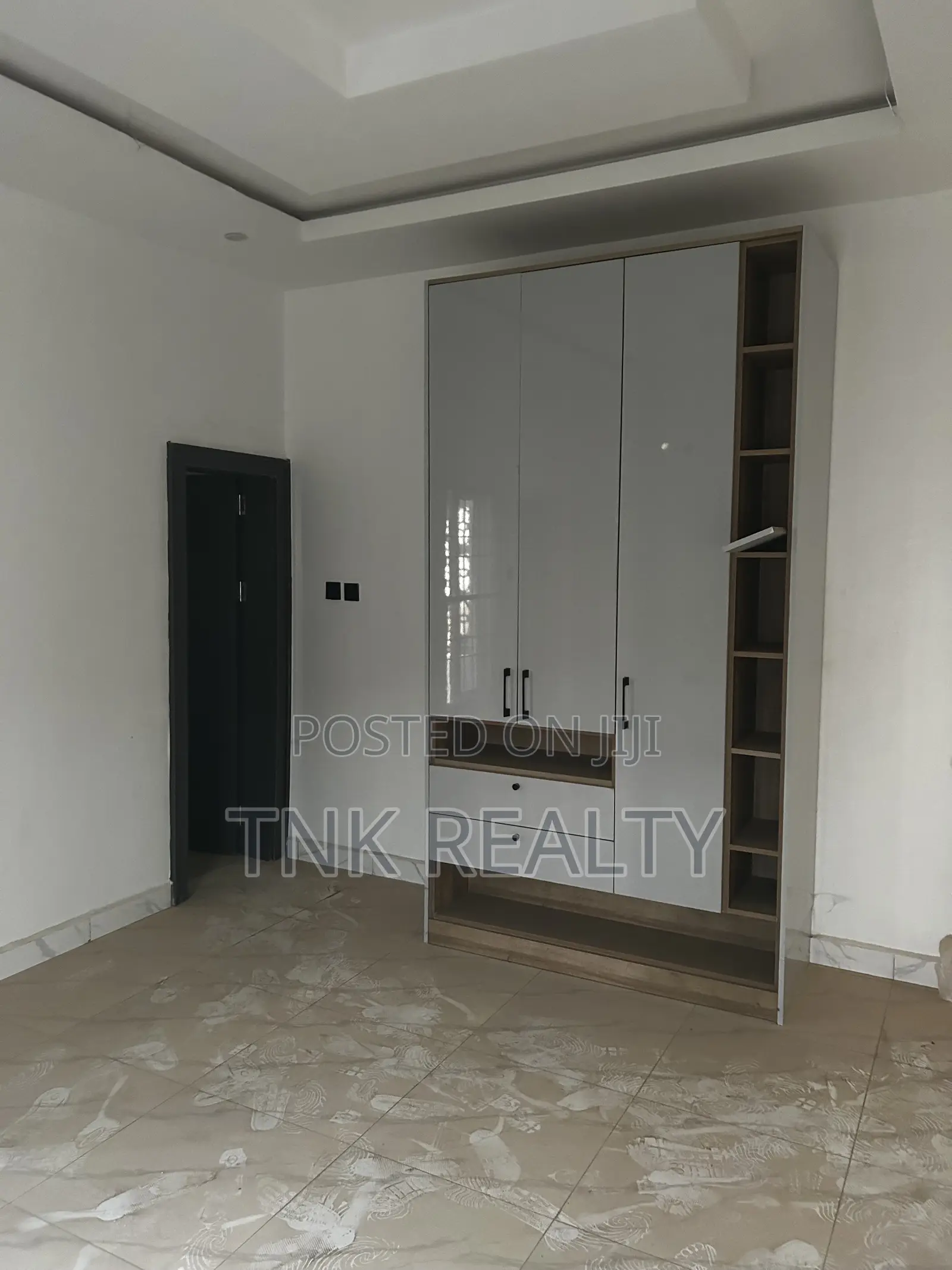 Furnished 3bdrm Townhouse/Terrace in Mabushi for sale in Mabushi