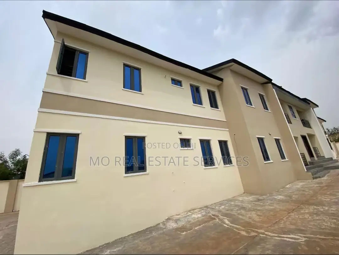 3bdrm Block of Flats in Obasanjo Hilltop, Abeokuta South for rent in Abeokuta South