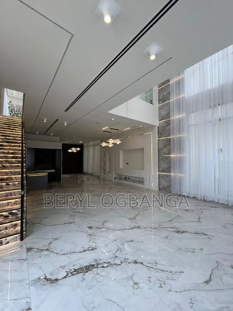 5bdrm Duplex in Lekki Phase 1 for sale in Lekki Phase 1