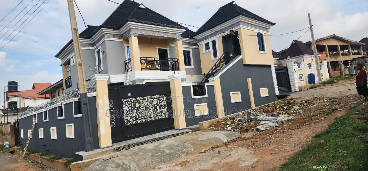 5bdrm Duplex in Bashorun Estate, for rent in Ibadan