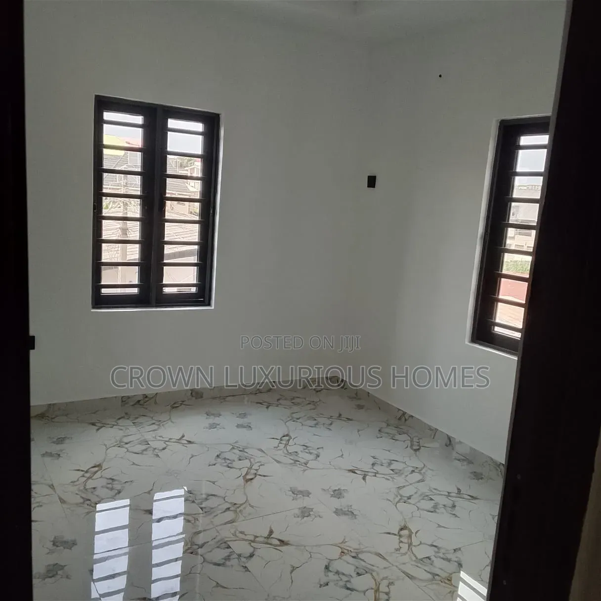 5bdrm Duplex in Bashorun Estate, for rent in Ibadan