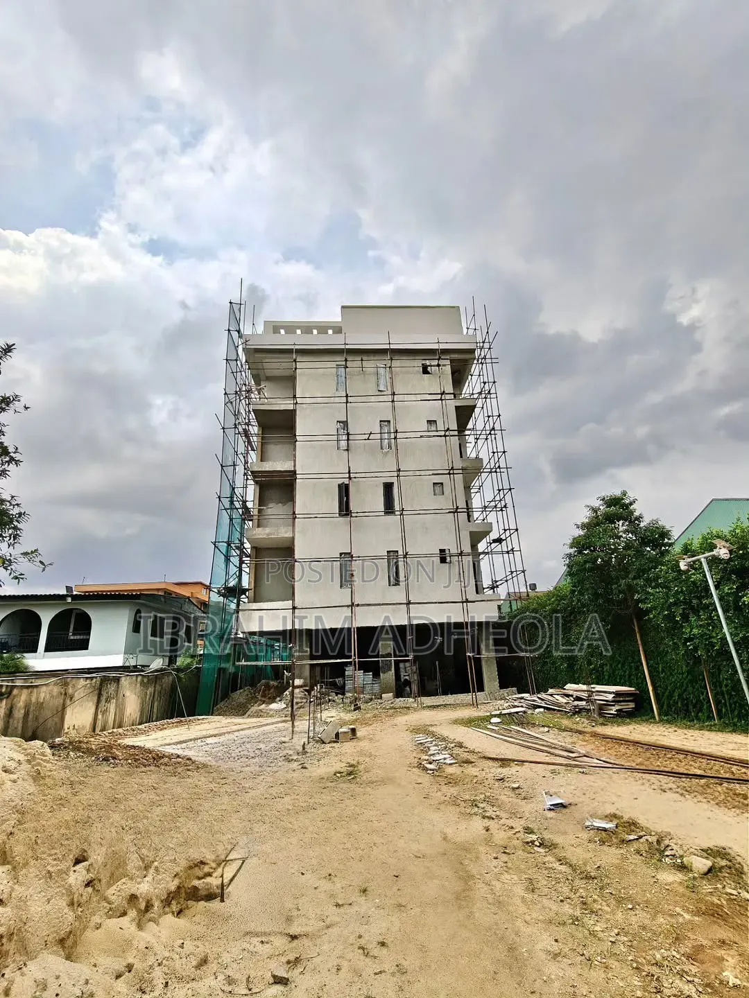 3bdrm Apartment in Ikeja, Adeniyi Jones for sale in Adeniyi Jones