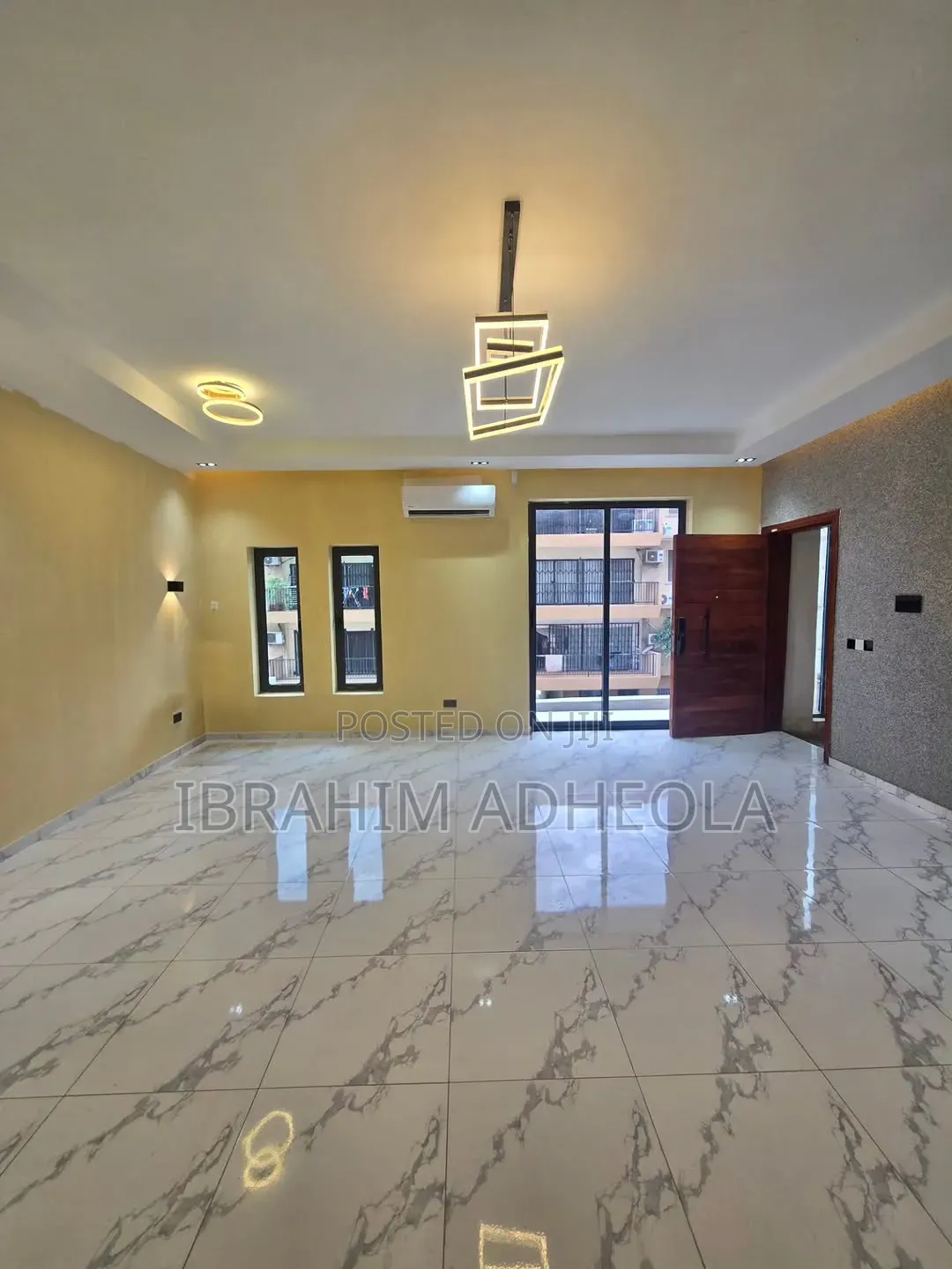 3bdrm Apartment in Ikeja, Adeniyi Jones for sale in Adeniyi Jones