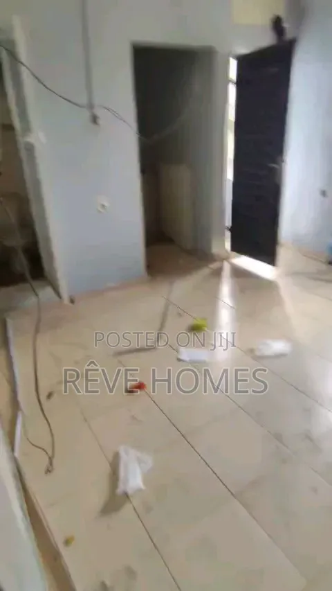 1bdrm Apartment in Adekunle for rent in Adekunle