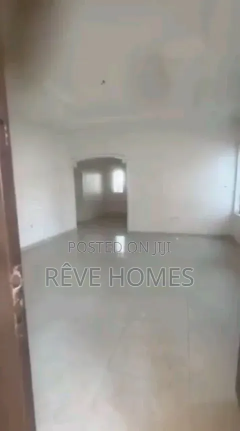 2bdrm Block of Flats in Alagomeji for rent in Alagomeji