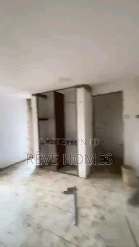 2bdrm Block of Flats in Soluyi for rent in Soluyi