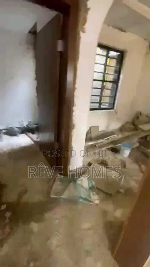 2bdrm Block of Flats in Soluyi for rent in Soluyi