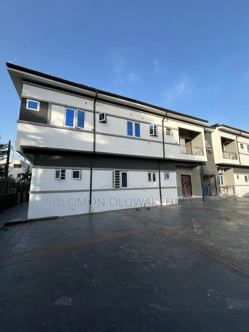 2bdrm Apartment in Oregun for sale in Oregun