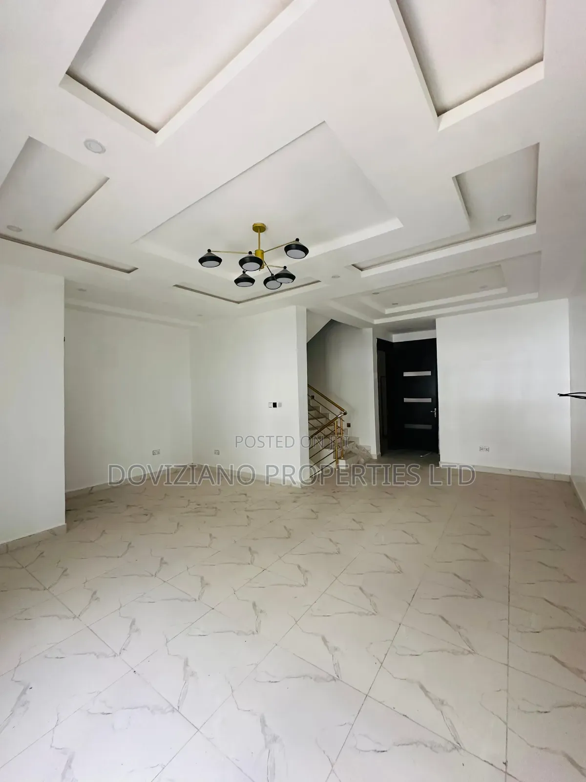 4bdrm Duplex in Ikota for rent in Ikota