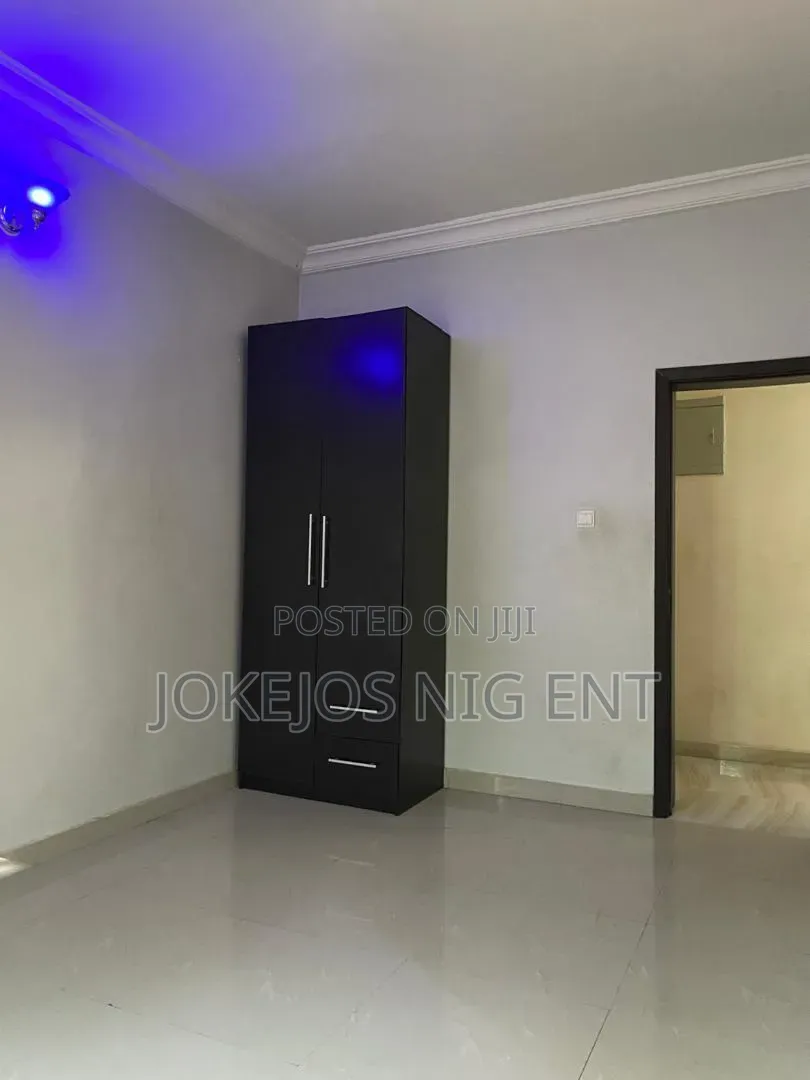 4bdrm Duplex in Peninsula Estate for sale in Peninsula Estate