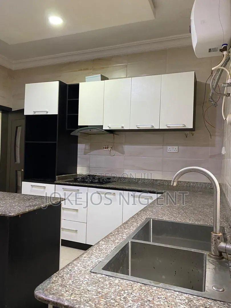 4bdrm Duplex in Peninsula Estate for sale in Peninsula Estate
