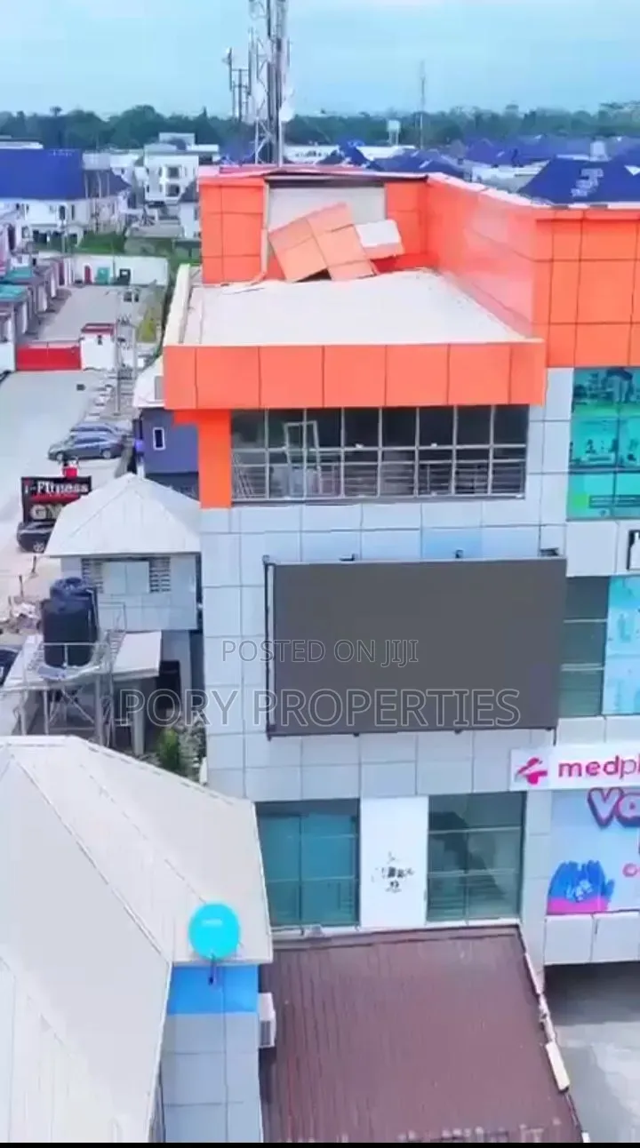 Prime Multipurpose Mall For Sale in Chevron