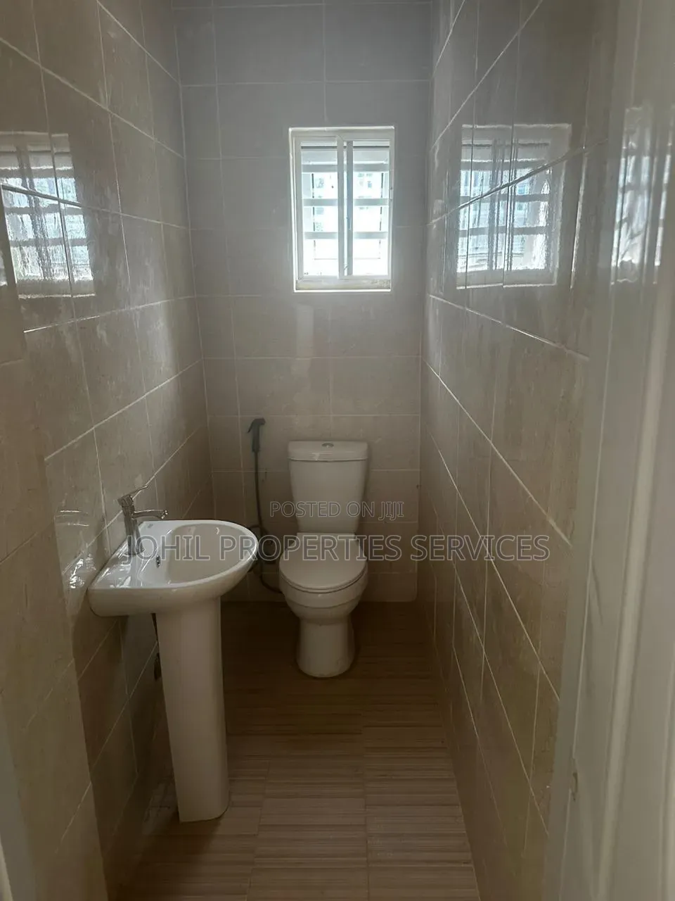 2bdrm Block of Flats in Durumi for sale in Durumi