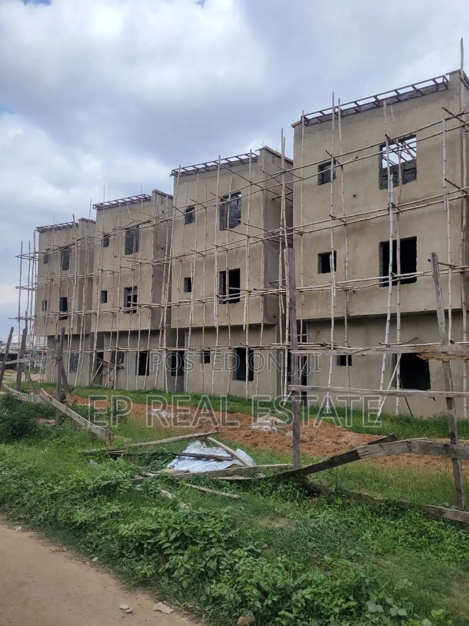4bdrm Duplex in Jahi for sale in Jahi
