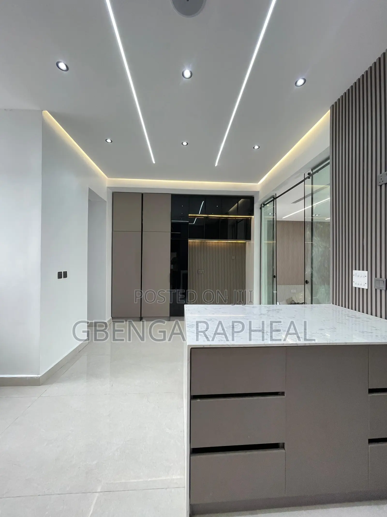 6bdrm House in Lekki Phase One for sale in Lekki