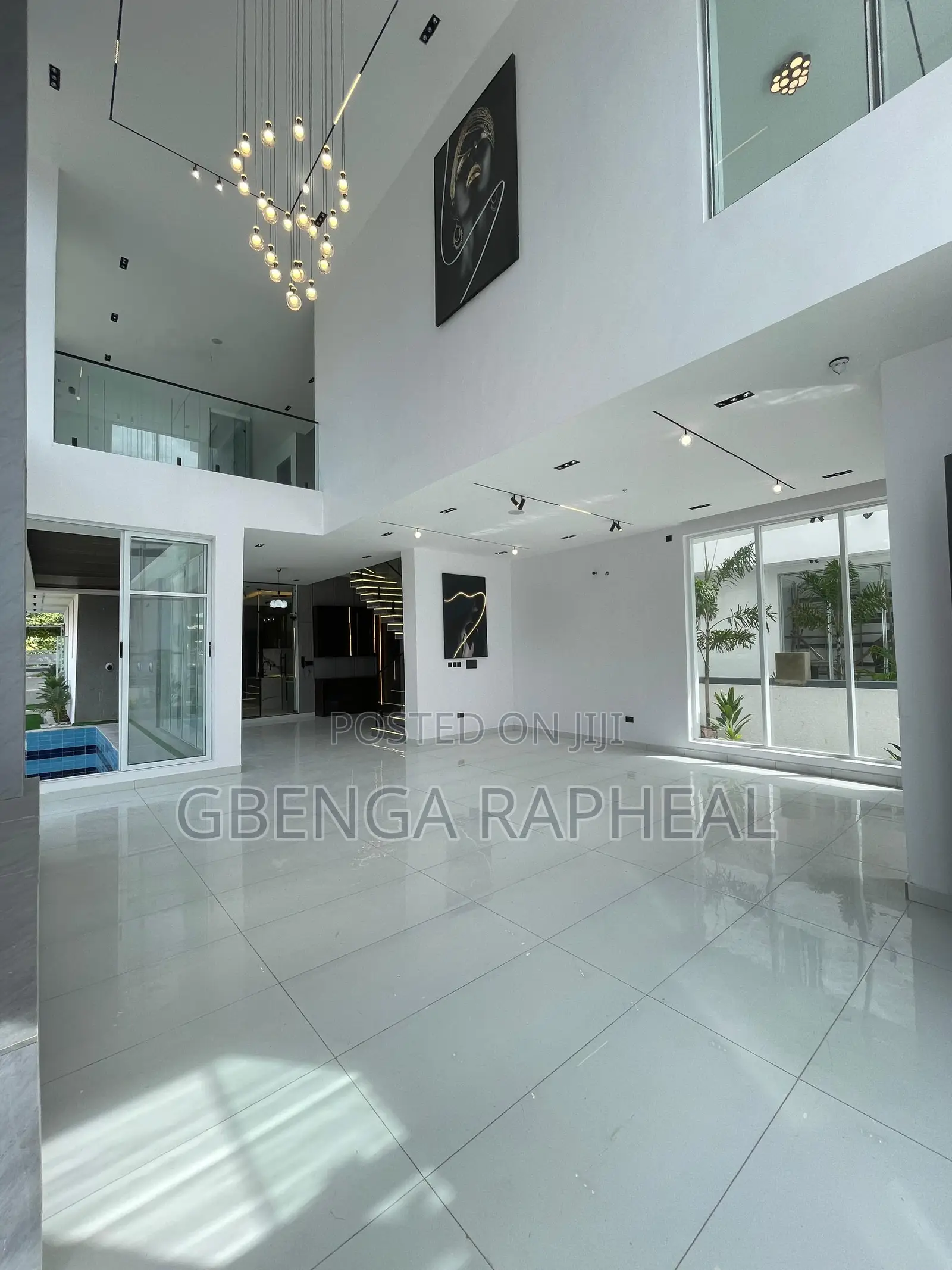 5bdrm House in Lekki Phase One for sale in Lekki