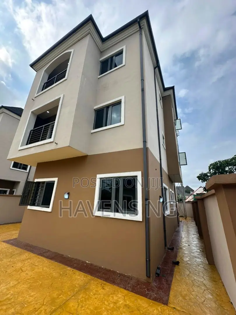 4bdrm House in Obio-Akpor for sale in Obio-Akpor