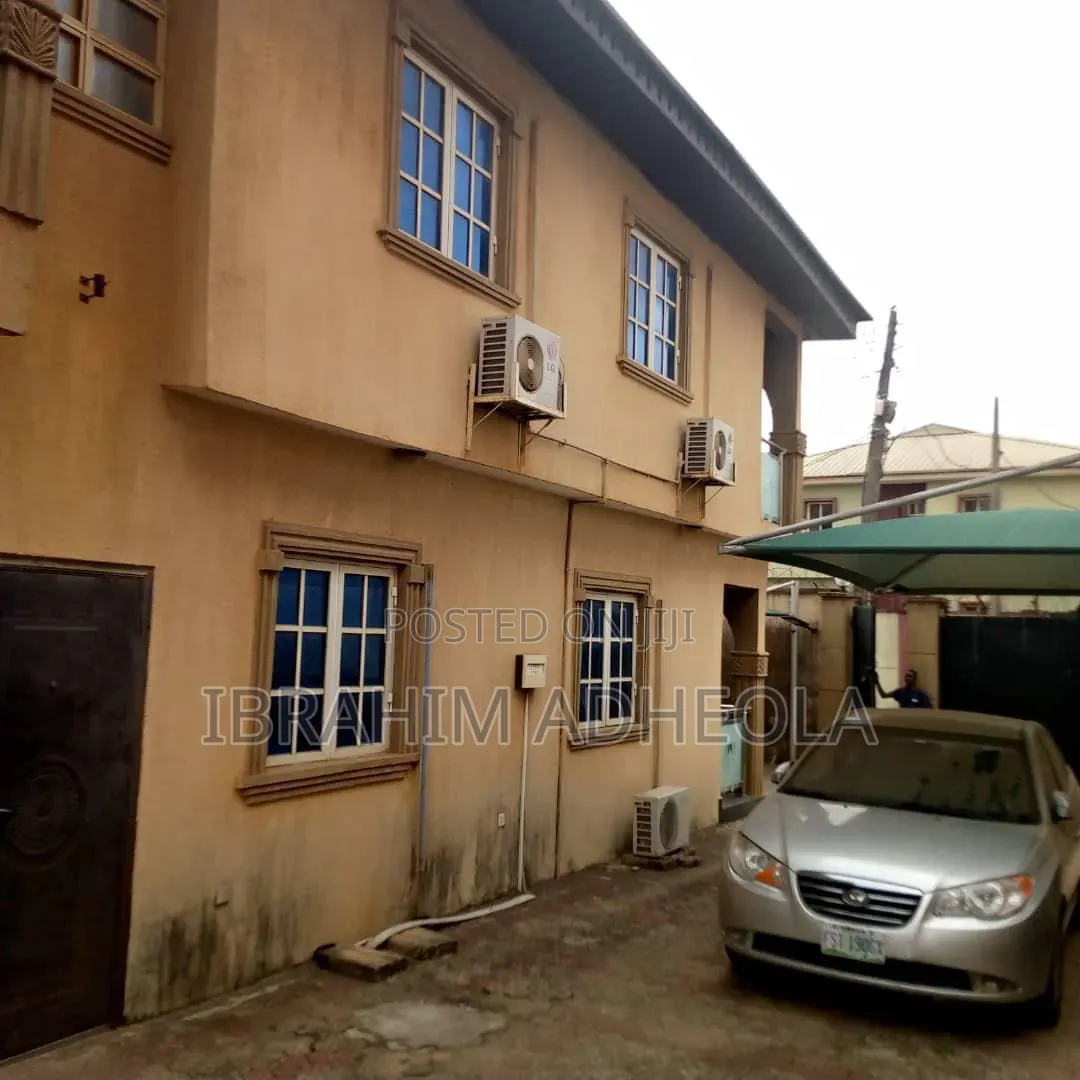 5bdrm Duplex in Isokan Estate Agric for sale in Agric