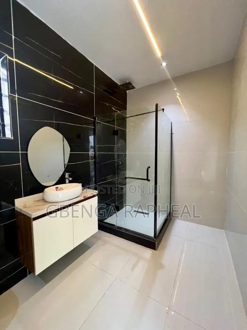 4bdrm Duplex in Ajah for sale in Ajah