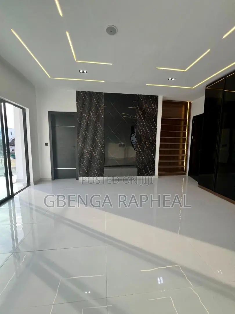 4bdrm Duplex in Ajah for sale in Ajah