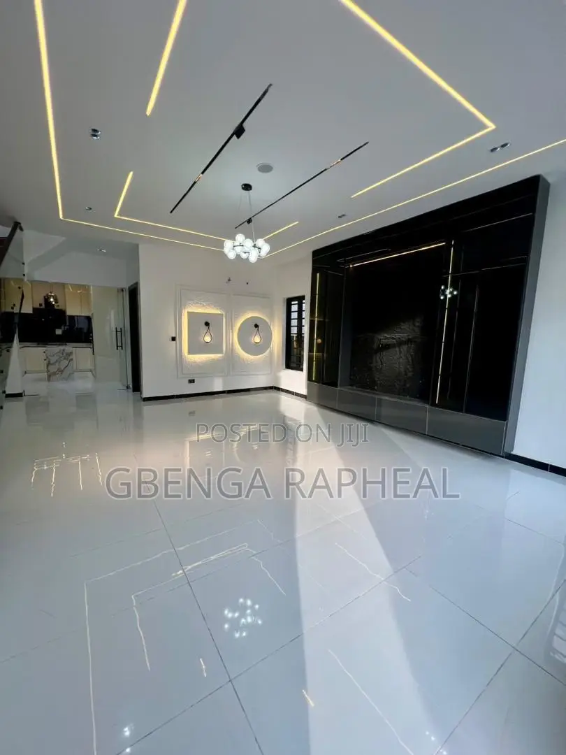 4bdrm Duplex in Ajah for sale in Ajah