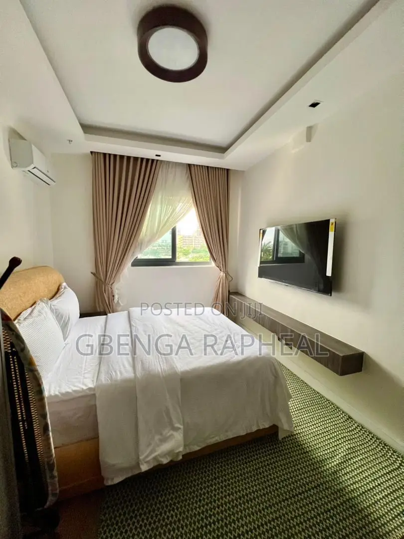 2bdrm Block of Flats in Victoria Island for sale in Victoria Island