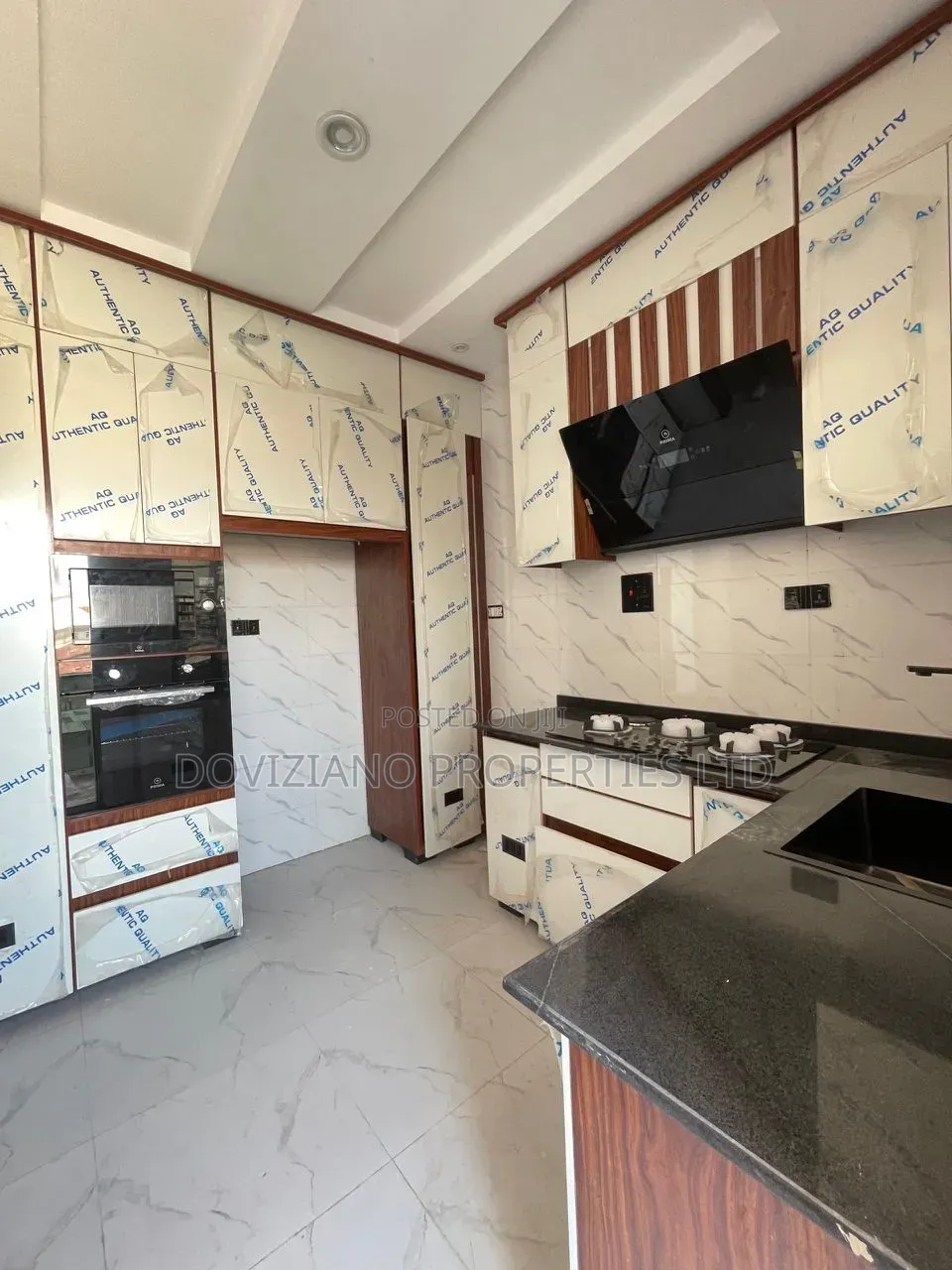 2bdrm Apartment in Igbo-Efon for Sale in Igbo-efon