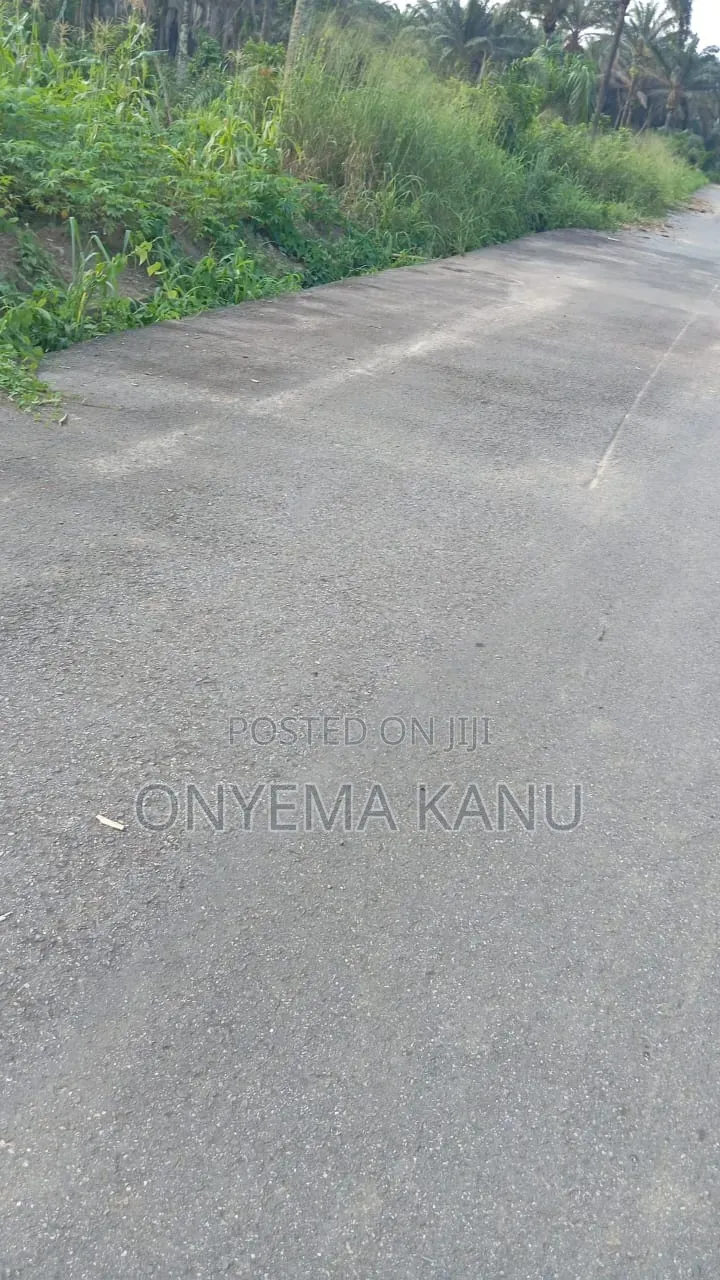 100 Plots Near Express for a Ready Buyer. in Ukwa