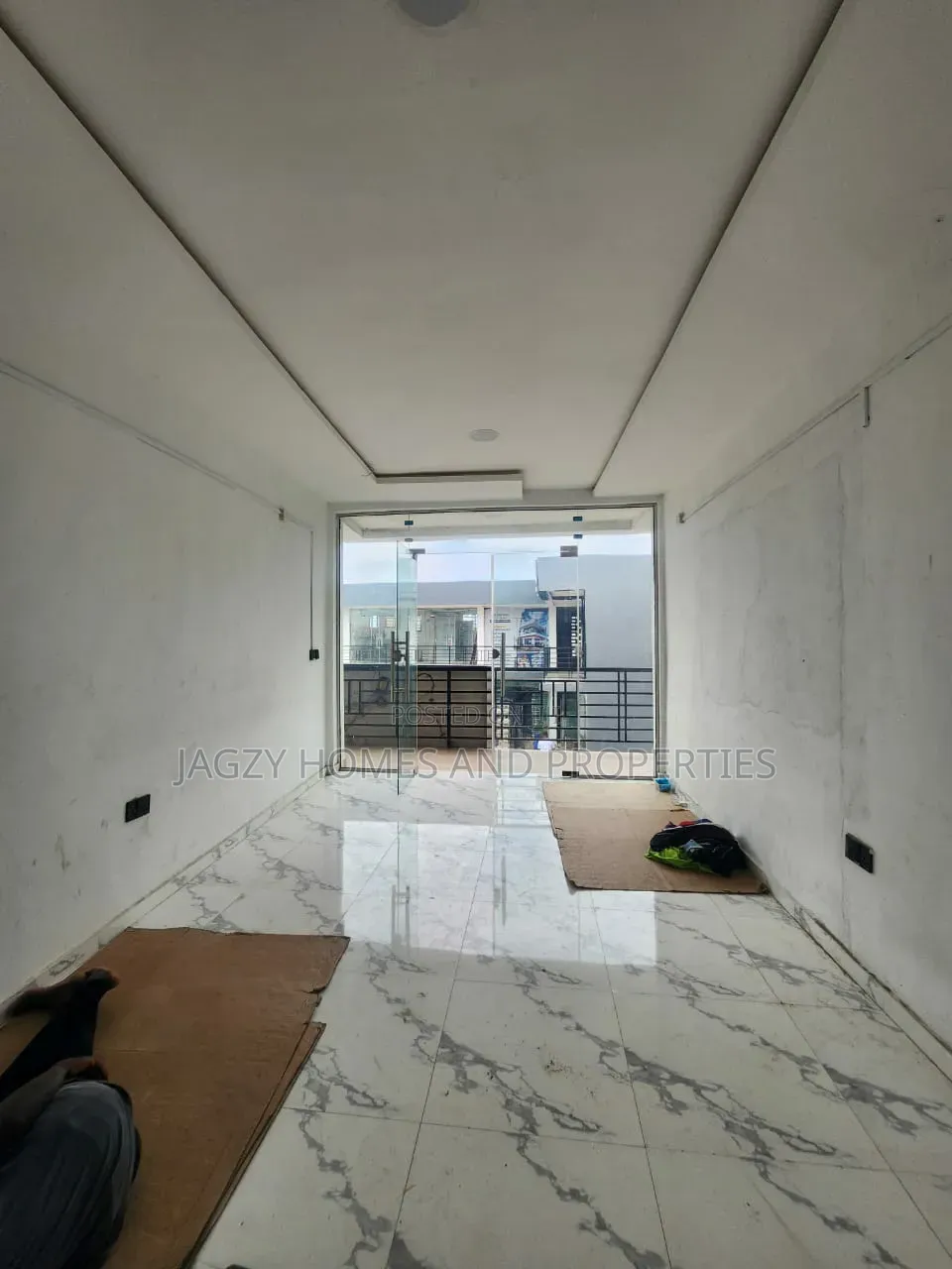 Brand New Shop for Rent in Ajah in Ado / Ajah