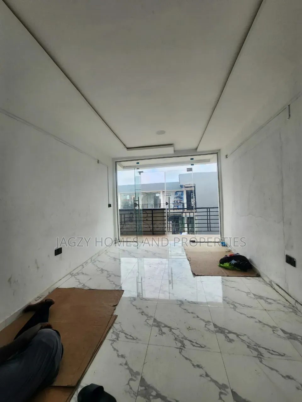 Brand New Shop for Rent in Ajah in Ado / Ajah