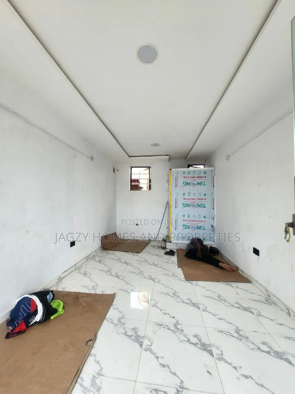 Brand New Shop for Rent in Ajah in Ado / Ajah