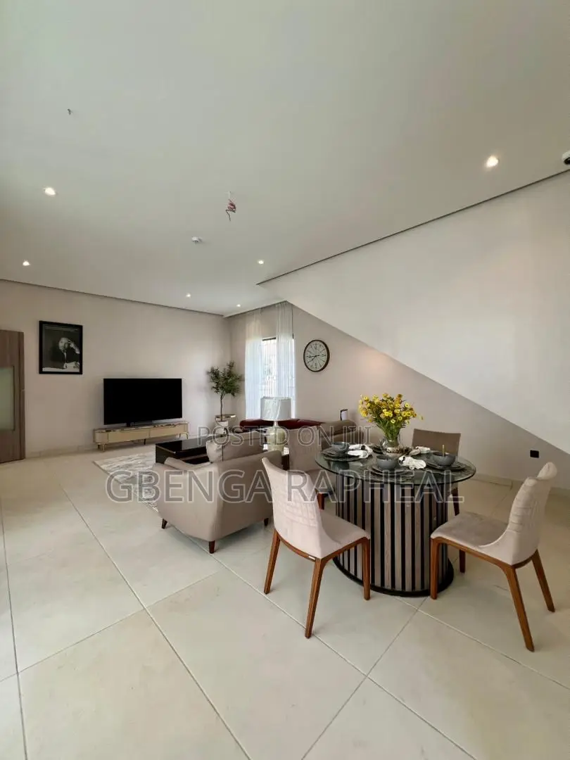 5bdrm Duplex in Victoria Garden City, Lekki for sale in Lekki