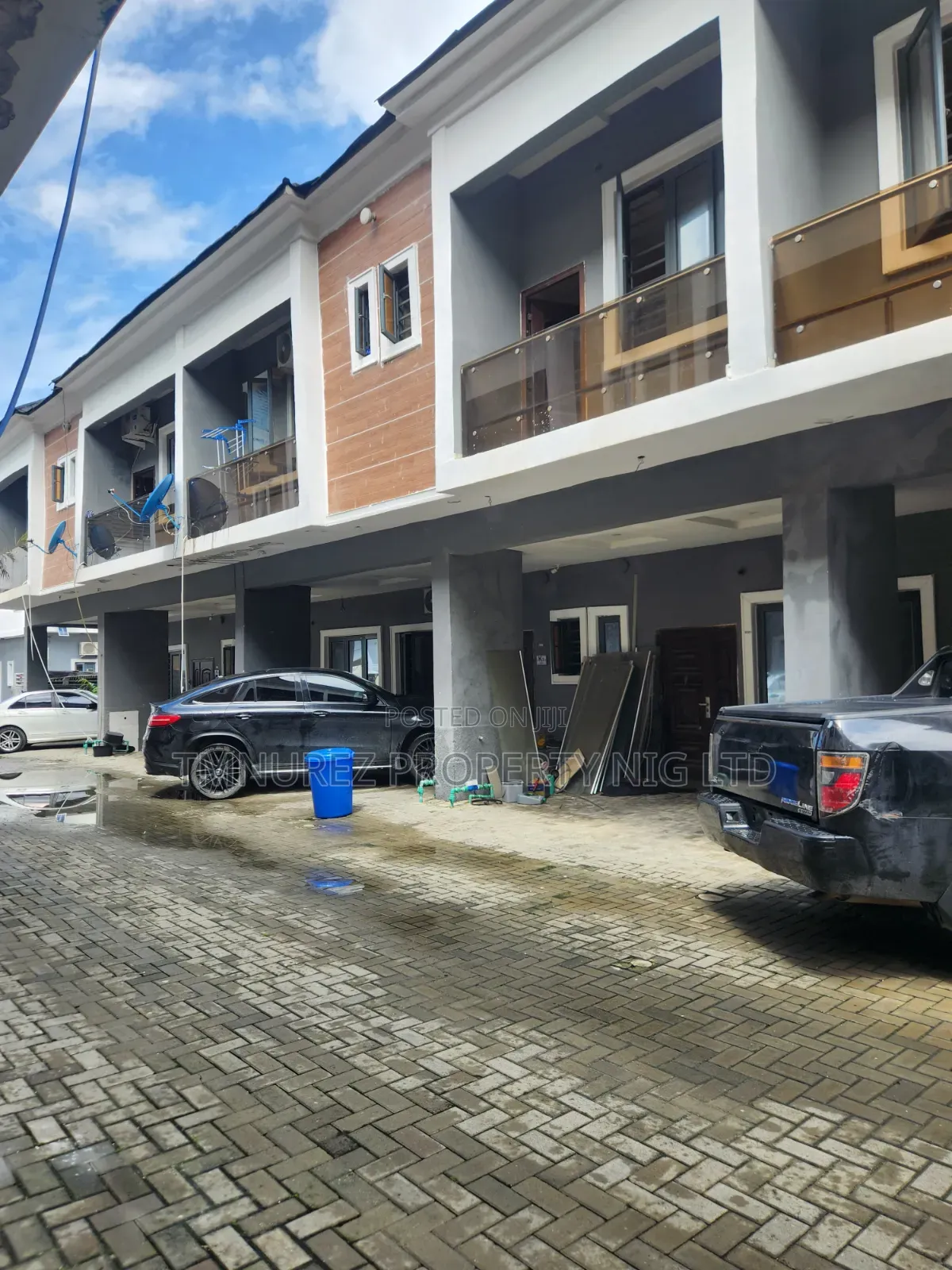 Mini Flat in Ikota for rent in Ikota