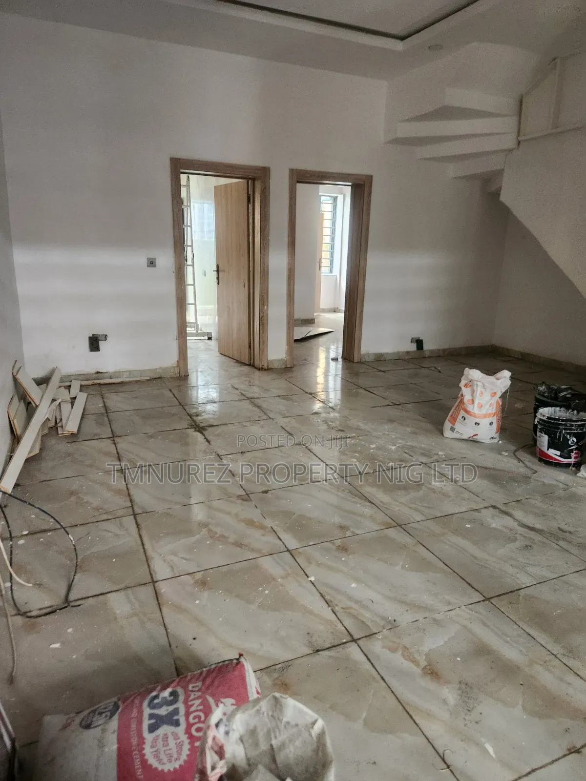 Mini Flat in Ikota for rent in Ikota